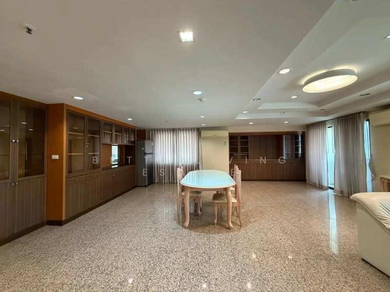 Baan Suanpetch, Bangkok, 18 Soi Sukhumvit 39, Khlong Tan Nua, Watthana, Bangkok, 3 Bedrooms, 265 sqm, Condo For Rent, by BetterLiving Estate, 500445100 - DDproperty.com