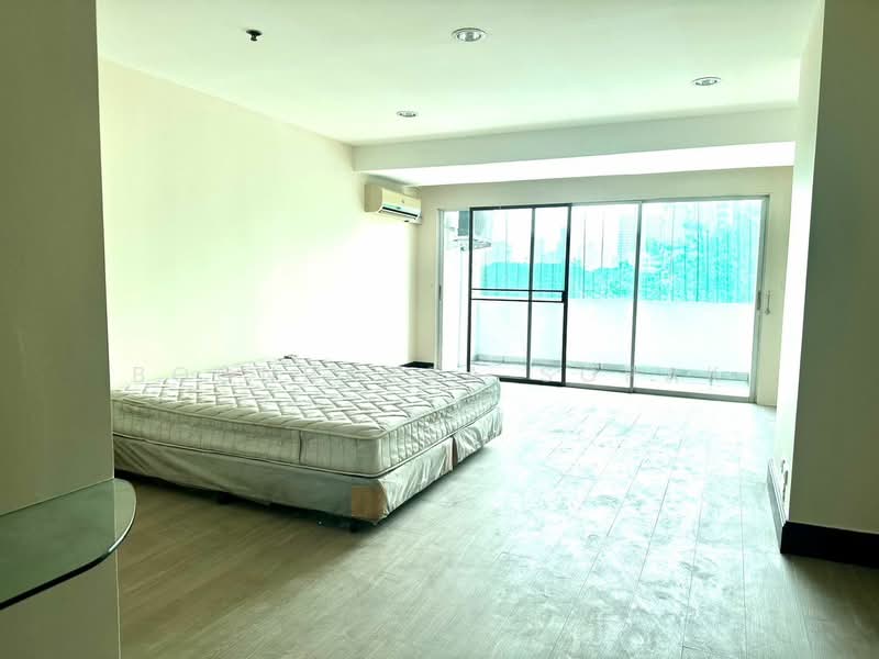 33 Tower : 33 ทาวเวอร์, กรุงเทพ, 399 ถนน สุขุมวิท, คลองตันเหนือ, วัฒนา, กรุงเทพ, 358 ตร.ม., คอนโด ให้เช่า, โดย Boonraksa Sopak, 500445103 - DDproperty.com