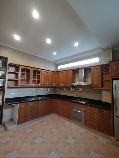 4-BR Townhouse, Bangkok, Wat Tha Pra, Bangkok Yai, Bangkok, 4 Bedrooms, 325 sqm, Townhouse For Sale, by Nicha Na Lampang, 500445151 - DDproperty.com