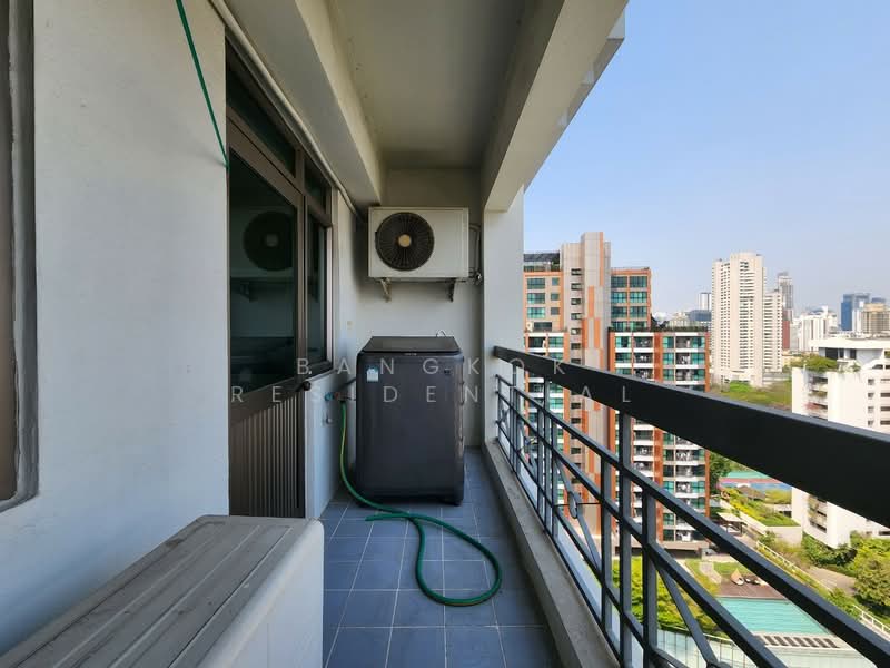 Royal Castle Sukhumvit, Bangkok, 30 Soi Sukhumvit 39, Khlongtoei Nua, Watthana, Bangkok, 3 Bedrooms, 160 sqm, Condo For Rent, by Bangkok Residential, 500445160 - DDproperty.com