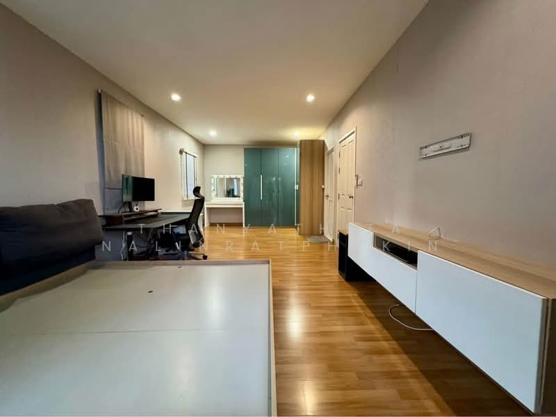 Pruksa Town Serenity 2 Petchkasem 81, Bangkok, Petchkasem Road, Nong Kham, Nong Khaem, Bangkok, 3 Bedrooms, 42 sqm, Single Detached House For Sale, by Thanyathita Nalinratphokin, 500445194 - DDproperty.com