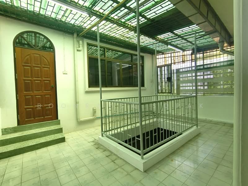ทาวน์เฮ้าส์ 5-ห้องนอน, กรุงเทพ, ช่องนนทรี, ยานนาวา, กรุงเทพ, 532 ตร.ม., ทาวน์เฮ้าส์ ให้เช่า, โดย Boonraksa Sopak, 500445242 - DDproperty.com