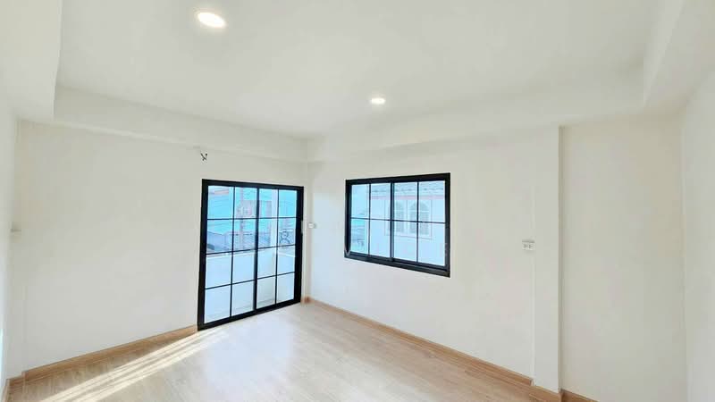บ้าน ซอยลาซาล 29, Bangkok, Bang Na Tai, Bang Na, Bangkok, 4 Bedrooms, 180 sqm, Single Detached House For Sale, by HOME Real Estate Service, 500445257 - DDproperty.com
