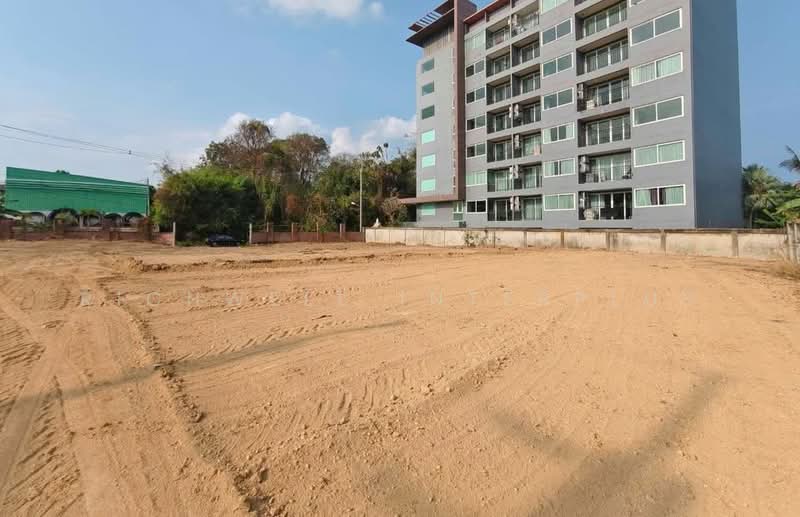 Land for sale in the heart of Sriracha, 1 rai, Sukhumvit Soi 48, 400 meters from the beach, Chon Buri (Pattaya), Surasak, Si Racha, Chon Buri (Pattaya), , 2,380 sqm, Land For Sale, by RICHWELL INTERPLUS, 500445273 - DDproperty.com