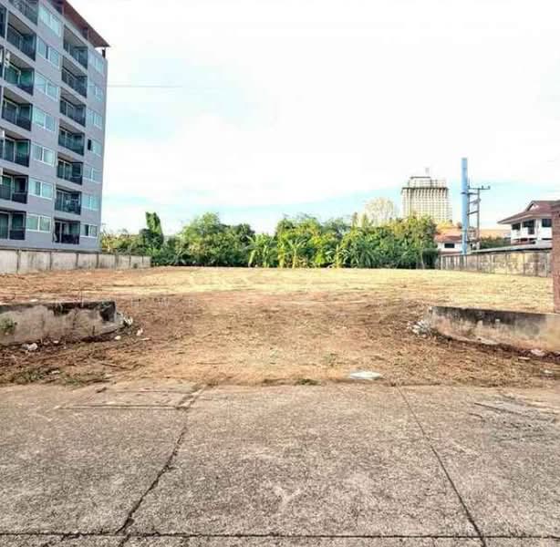 Land for sale in the heart of Sriracha, 1 rai, Sukhumvit Soi 48, 400 meters from the beach, Chon Buri (Pattaya), Surasak, Si Racha, Chon Buri (Pattaya), , 2,380 sqm, Land For Sale, by RICHWELL INTERPLUS, 500445273 - DDproperty.com