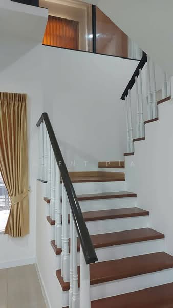 Baan Klangmuang Grand De Paris Ratchada, Bangkok, Pradit Manutham Road, Wang Thonglang, Bangkok, 4 Bedrooms, 250 sqm, Townhouse For Rent, by Agent Pla, 500445274 - DDproperty.com