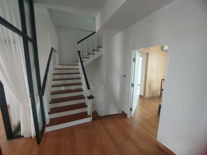 Baan Klangmuang Grand De Paris Ratchada, Bangkok, Pradit Manutham Road, Wang Thonglang, Bangkok, 4 Bedrooms, 250 sqm, Townhouse For Rent, by Agent Pla, 500445274 - DDproperty.com