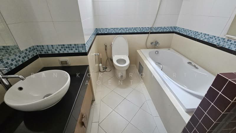 Citi Smart Sukhumvit 18, Bangkok, 366 Soi Sukhumvit 18, Sukhumvit Road, Khlong Toei, Bangkok, 3 Bedrooms, 125 sqm, Condo For Rent, by BANGKOK PROPERTY AGENTS, 500445290 - DDproperty.com