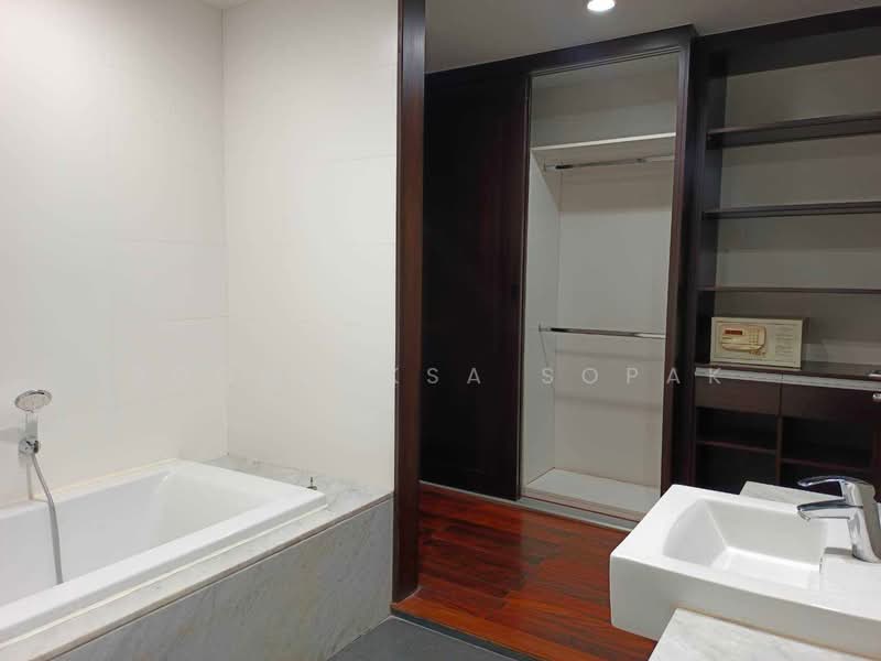 Vasu The Residence, Bangkok, Soi Sukhumvit 55, Khlong Tan Nua, Watthana, Bangkok, 2 Bedrooms, 171 sqm, Apartment For Rent, by Boonraksa Sopak, 500445314 - DDproperty.com