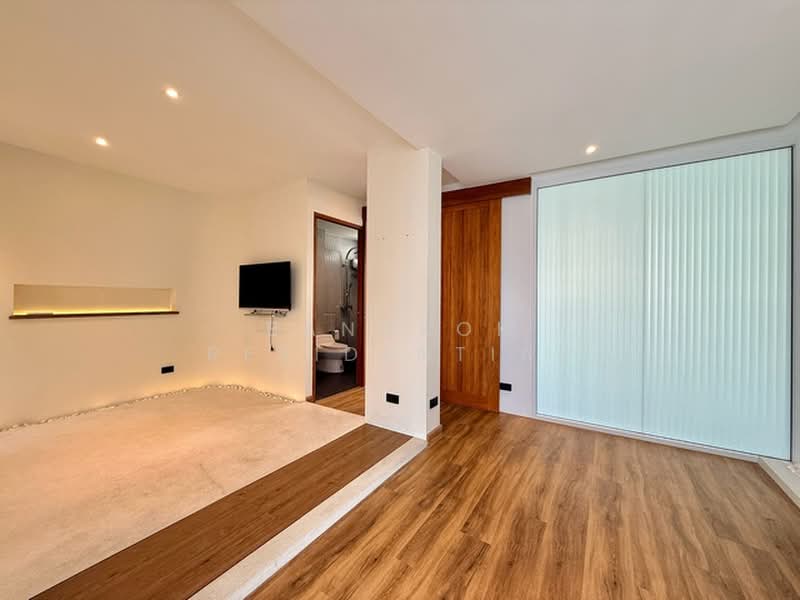 Townhouse, Bangkok, Khlong Tan Nua, Watthana, Bangkok, 5 Bedrooms, 220 sqm, Townhouse For Rent, by Bangkok Residential, 500445319 - DDproperty.com