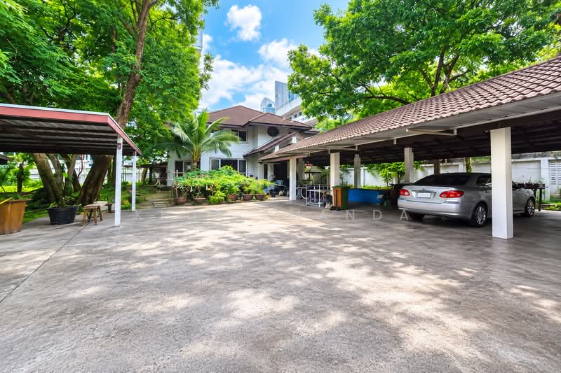 ที่ดินสุขุมวิท31ใกล้ ศรีนครินทรวิโรฒ, Bangkok, สุขุมวิท, Khlongtoei Nua, Watthana, Bangkok, , 2,452 sqm, Land For Sale, by Khun Amanda, 500445321 - DDproperty.com