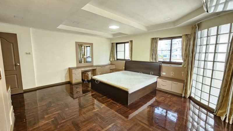 D.H.Grand Tower, Bangkok, Soi Prommit, Khlong Tan Nua, Watthana, Bangkok, 3 Bedrooms, 280 sqm, Condo For Rent, by BANGKOK PROPERTY AGENTS, 500445324 - DDproperty.com