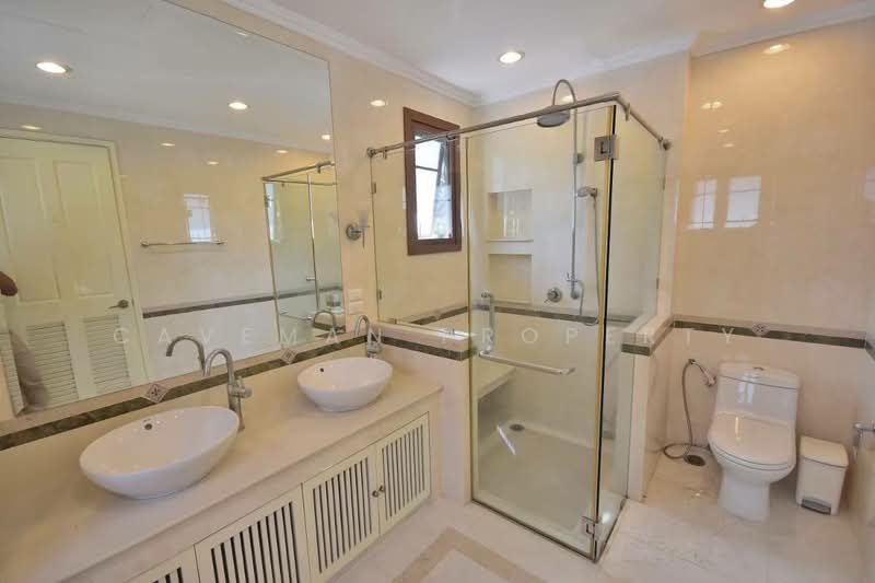 Narasiri Pattanakarn-Srinakarin, Bangkok, 878 Soi Srinakarin 20, Khlong Chan, Bang Kapi, Bangkok, 3 Bedrooms, 374 sqm, Single Detached House For Rent, by Caveman Property, 500445370 - DDproperty.com