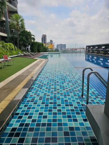 Supalai Park Ekkamai-Thonglor, Bangkok, Petchaburi Road, Bang Kapi, Huai Khwang, Bangkok, 1 Bedroom, 68 sqm, Condo For Sale, by Nicha Na Lampang, 500445375 - DDproperty.com