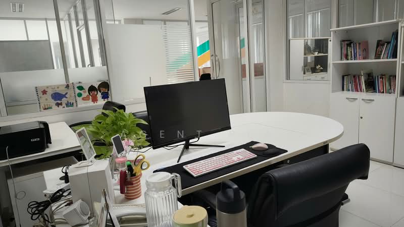 Office and Warehouse for Rent in Ladprao Area, Near Mahadthai Station (Yellow Line) (SPSAD4097), Bangkok, Phlapphla, Wang Thonglang, Bangkok, , 1,672 sqm, Office Space For Rent, by Agent Pla, 500445401 - DDproperty.com