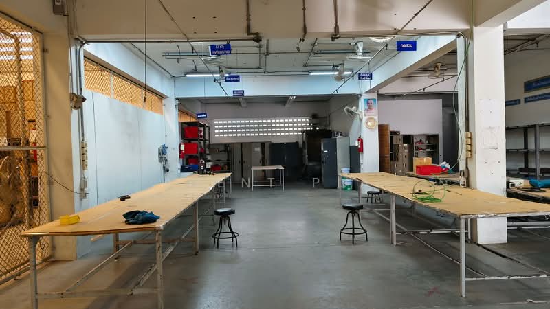 Office and Warehouse for Rent in Ladprao Area, Near Mahadthai Station (Yellow Line) (SPSAD4097), Bangkok, Phlapphla, Wang Thonglang, Bangkok, , 1,672 sqm, Office Space For Rent, by Agent Pla, 500445401 - DDproperty.com