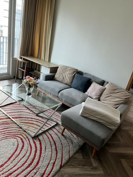 Siri At Sukhumvit, Bangkok, 902 Sukhumvit Road, Phra Kanong, Khlong Toei, Bangkok, 2 Bedrooms, 74 sqm, Condo For Sale, by HOME Real Estate Service, 500445405 - DDproperty.com