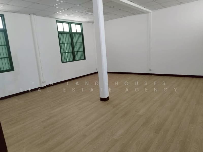 commercial building Chakphet Road, Bangkok, Wang Burapaphirom, Phra Nakhon, Bangkok, , 500 sqm, Warehouse/Factory For Sale, by YTD Land&houses Real Estate Agency, 500445450 - DDproperty.com