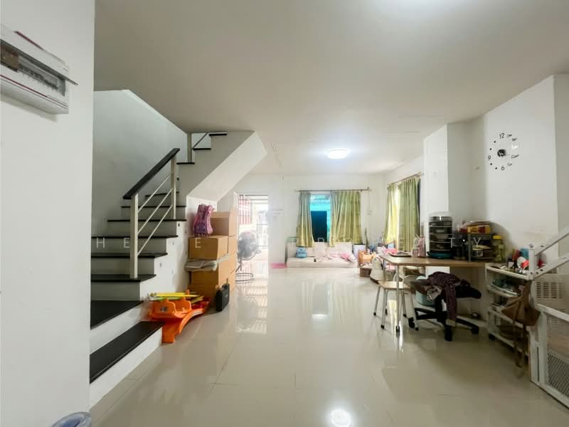 Praphassorn Preceo4, ชลบุรี, นาป่า, เมืองชลบุรี, ชลบุรี, 150 ตร.ม., ทาวน์เฮ้าส์ ขาย, โดย The Best Property, 500445451 - DDproperty.com