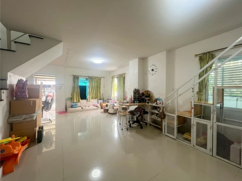 Praphassorn Preceo4, ชลบุรี, นาป่า, เมืองชลบุรี, ชลบุรี, 150 ตร.ม., ทาวน์เฮ้าส์ ขาย, โดย The Best Property, 500445451 - DDproperty.com