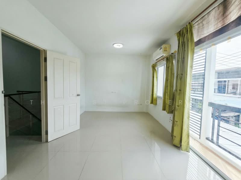 Praphassorn Preceo4, ชลบุรี, นาป่า, เมืองชลบุรี, ชลบุรี, 150 ตร.ม., ทาวน์เฮ้าส์ ขาย, โดย The Best Property, 500445451 - DDproperty.com