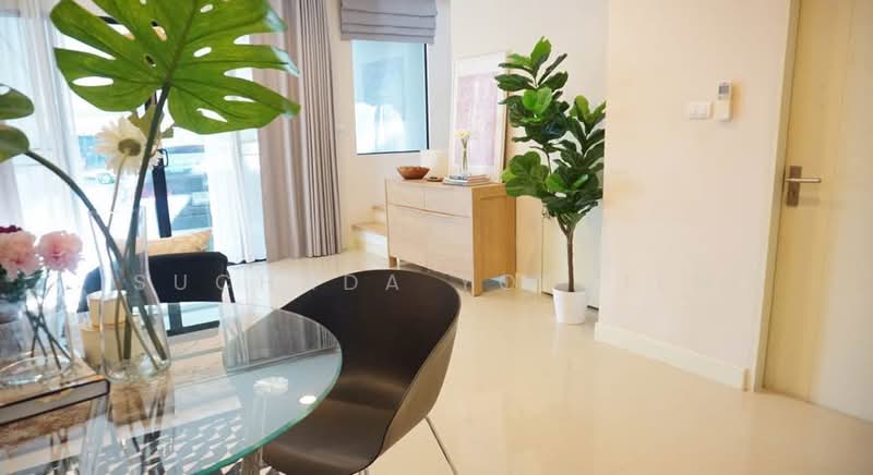 Baan Klang Muang Rama 9-Ramkhmahaeng, Bangkok, Soi Ramkhamhaeng 39, Phlapphla, Wang Thonglang, Bangkok, 3 Bedrooms, 149 sqm, Townhouse For Sale, by Suchada Yodyiem, 500445463 - DDproperty.com