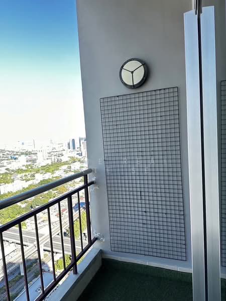 Supalai Park Ekkamai-Thonglor, Bangkok, Petchaburi Road, Bang Kapi, Huai Khwang, Bangkok, 1 Bedroom, 80 sqm, Condo For Sale, by HOME Real Estate Service, 500445643 - DDproperty.com