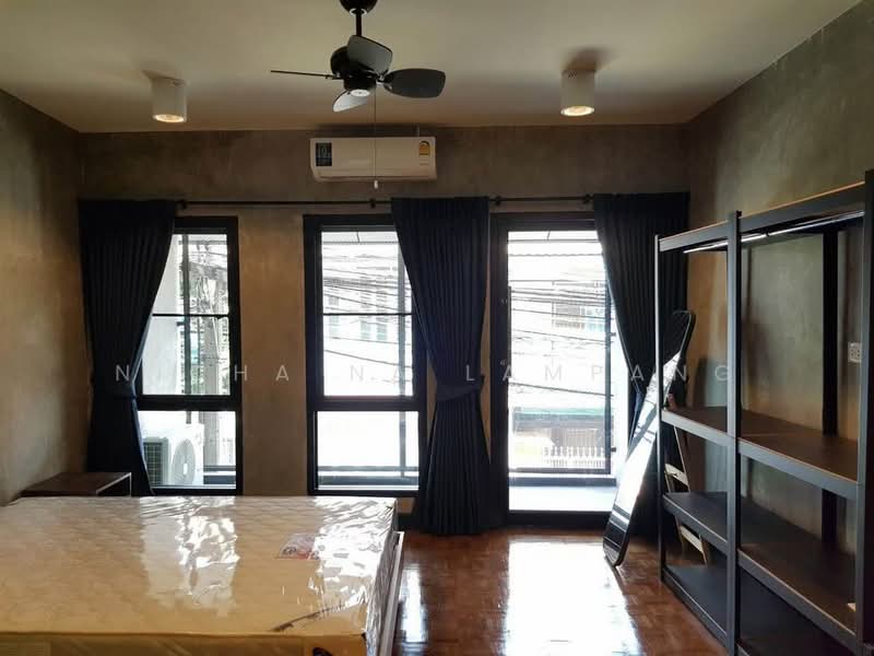2-BR Townhouse, Bangkok, Din Daeng, Bangkok, 2 Bedrooms, 93 sqm, Townhouse For Sale, by Nicha Na Lampang, 500445646 - DDproperty.com