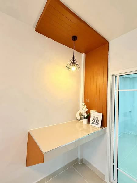 Ban Rom Ngao Mai, Nonthaburi, Soi Ban Rom Ngao Mai, Bang Khu Rat, Bang Bua Thong, Nonthaburi, 2 Bedrooms, 101 sqm, Townhouse For Sale, by NR AGENT, 500445665 - DDproperty.com