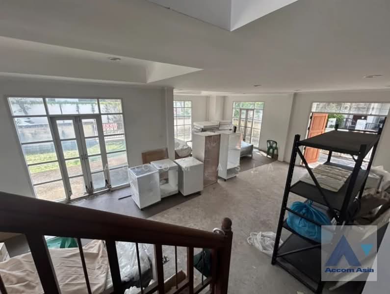 Corner Unit 3 Bedrooms House for Sale in Lat Phrao, Bangkok at Baan Ladprao 1, Bangkok, Khlong Chan, Bang Kapi, Bangkok, 3 Bedrooms, 350 sqm, Single Detached House For Sale, by Accom Asia, 500445693 - DDproperty.com