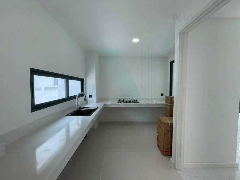 บ้านเดี่ยว รีโนเวทพร้อมอยู่, Bangkok, Chan Kasem, Chatuchak, Bangkok, 4 Bedrooms, 250 sqm, Single Detached House For Sale, by NR AGENT, 500445749 - DDproperty.com