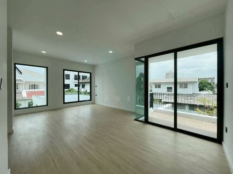 บ้านเดี่ยว รีโนเวทพร้อมอยู่, กรุงเทพ, จันทรเกษม, จตุจักร, กรุงเทพ, 250 ตร.ม., บ้านเดี่ยว ขาย, โดย NR AGENT, 500445749 - DDproperty.com