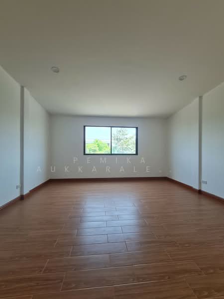 4-BR Townhouse, Bangkok, Din Daeng, Bangkok, 4 Bedrooms, 96 sqm, Townhouse For Sale, by Pemika Aukkaraleekul, 500445789 - DDproperty.com