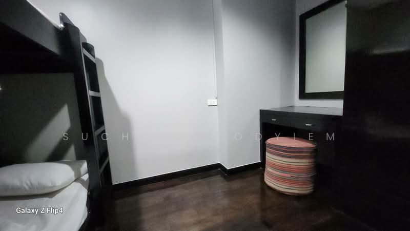 State Tower, Bangkok, 1055 Silom Road, Silom, Bang Rak, Bangkok, 1 Bedroom, 68 sqm, Condo For Sale, by Suchada Yodyiem, 500445878 - DDproperty.com