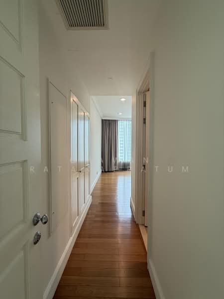 Royce Private Residences : รอย์ช ไพรเวท เรสซิเดนซ์ส, กรุงเทพ, 61 ซอยสุขุมวิท 31, คลองเตยเหนือ, วัฒนา, กรุงเทพ, 178 ตร.ม., คอนโด ให้เช่า, โดย Orawan Ratanapratum, 500445912 - DDproperty.com