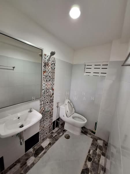 Sammakon Ramkhamhaeng, Bangkok, Ramkhamhaeng Road, Saphan Sung, Bangkok, 4 Bedrooms, 200 sqm, Single Detached House For Sale, by Rachen Nopsuwan, 500445942 - DDproperty.com