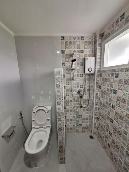 Sammakon Ramkhamhaeng, Bangkok, Ramkhamhaeng Road, Saphan Sung, Bangkok, 4 Bedrooms, 200 sqm, Single Detached House For Sale, by Rachen Nopsuwan, 500445942 - DDproperty.com