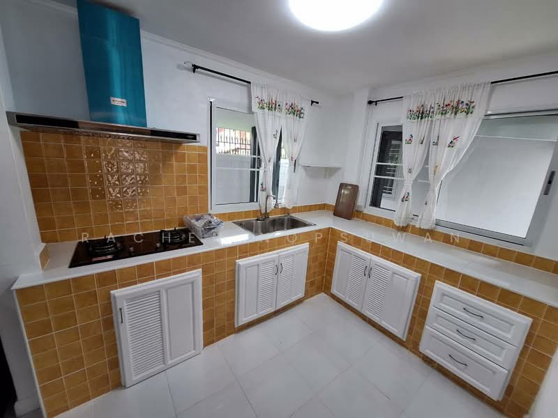 Sammakon Ramkhamhaeng, Bangkok, Ramkhamhaeng Road, Saphan Sung, Bangkok, 4 Bedrooms, 200 sqm, Single Detached House For Sale, by Rachen Nopsuwan, 500445942 - DDproperty.com