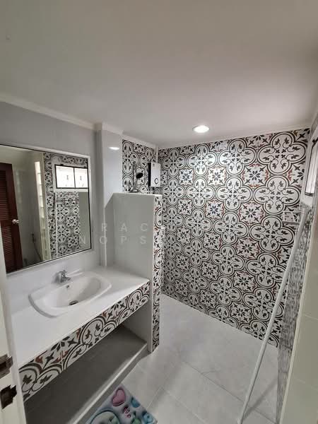 Sammakon Ramkhamhaeng, Bangkok, Ramkhamhaeng Road, Saphan Sung, Bangkok, 4 Bedrooms, 200 sqm, Single Detached House For Sale, by Rachen Nopsuwan, 500445942 - DDproperty.com