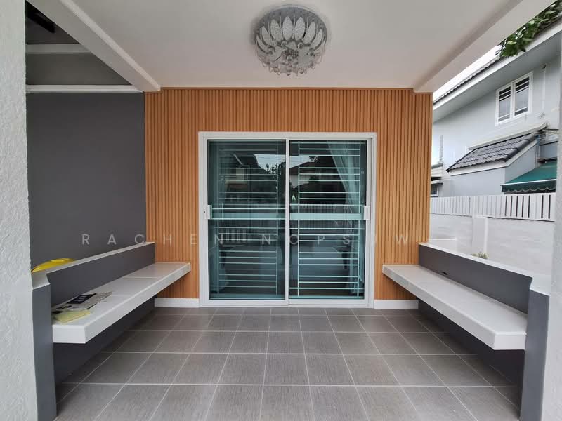 Sammakon Ramkhamhaeng, Bangkok, Ramkhamhaeng Road, Saphan Sung, Bangkok, 4 Bedrooms, 200 sqm, Single Detached House For Sale, by Rachen Nopsuwan, 500445942 - DDproperty.com