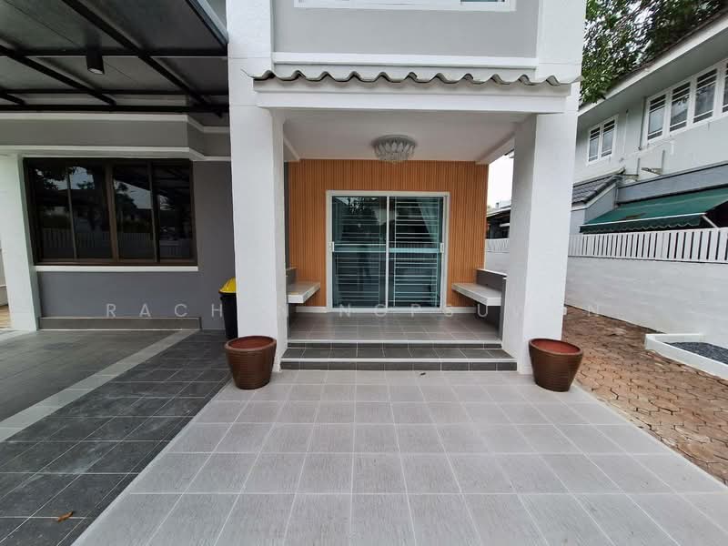 Sammakon Ramkhamhaeng, Bangkok, Ramkhamhaeng Road, Saphan Sung, Bangkok, 4 Bedrooms, 200 sqm, Single Detached House For Sale, by Rachen Nopsuwan, 500445942 - DDproperty.com