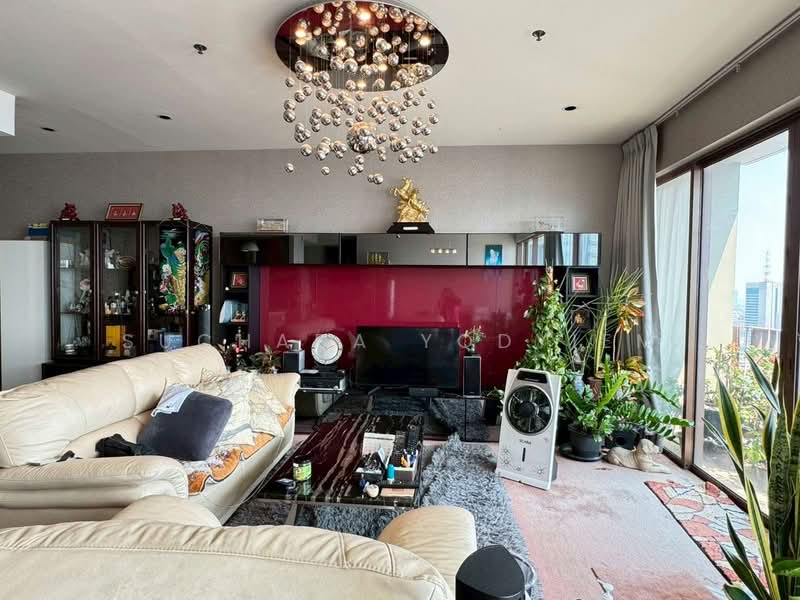 The Emporio Place, Bangkok, 93 Soi Sukhumvit 24, Sukhumvit Road, Khong Tan, Khlong Toei, Bangkok, 3 Bedrooms, 161 sqm, Condo For Sale, by Suchada Yodyiem, 500445948 - DDproperty.com