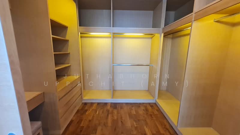 Baan Jamjuree, Bangkok, 42 Soi Sukhumvit 39, Khlong Tan Nua, Watthana, Bangkok, 3 Bedrooms, 215 sqm, Condo For Rent, by Juthabhorn Uppachit (Amy), 500445964 - DDproperty.com