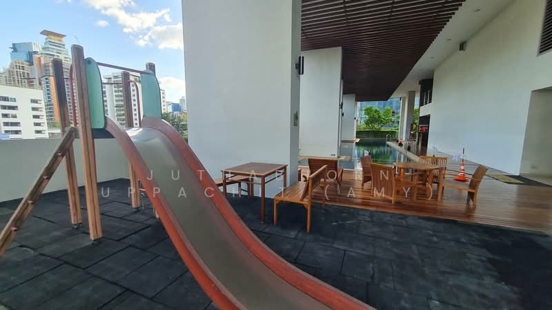 Baan Jamjuree, Bangkok, 42 Soi Sukhumvit 39, Khlong Tan Nua, Watthana, Bangkok, 3 Bedrooms, 215 sqm, Condo For Rent, by Juthabhorn Uppachit (Amy), 500445964 - DDproperty.com