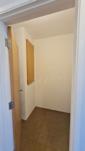 Baan Jamjuree, Bangkok, 42 Soi Sukhumvit 39, Khlong Tan Nua, Watthana, Bangkok, 3 Bedrooms, 215 sqm, Condo For Rent, by Juthabhorn Uppachit (Amy), 500445964 - DDproperty.com