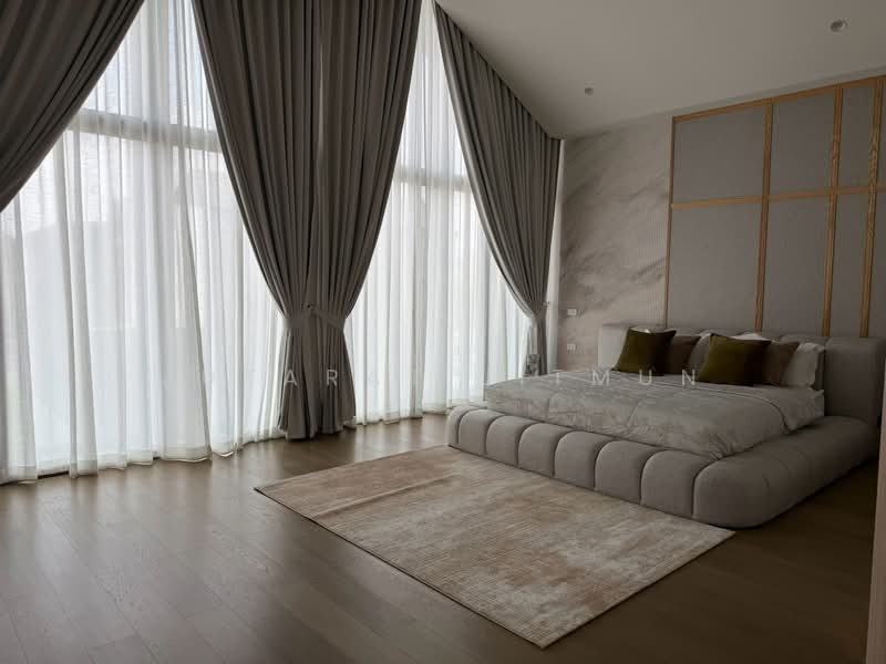 ทาวน์โฮมหรู สุขุมวิท 54, Bangkok, Bang Chak, Phra Khanong, Bangkok, 3 Bedrooms, 320 sqm, Townhouse For Rent, by Jutarat Jitmun, 500445969 - DDproperty.com