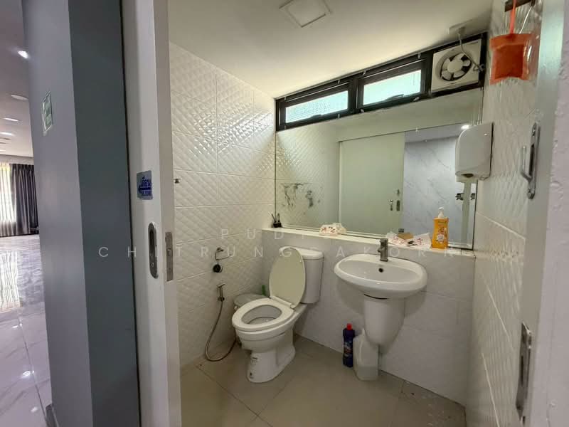 2-Unit Commercial Building for Rent – Lat Phrao, Wang Hin, Bangkok, Lat Phrao, Bangkok, , 290 sqm, Shophouse For Rent, by Pudis Chitrungsakorn, 500446069 - DDproperty.com