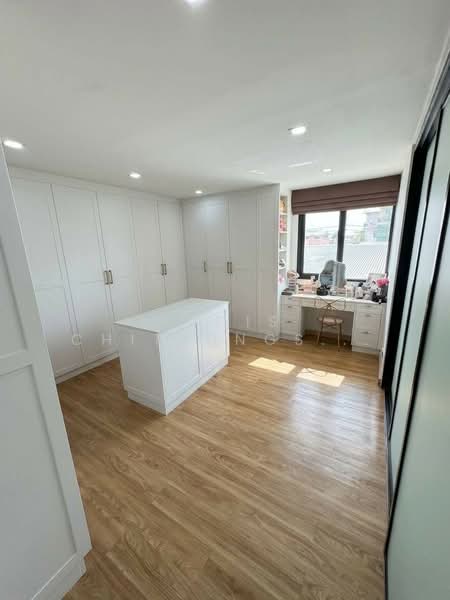 Luxury 4-Storey Townhome for Rent & Sale – Chokchai 4, Satriwit 2, Bangkok, Lat Phrao, Bangkok, 3 Bedrooms, 385 sqm, Townhouse For Rent, by Pudis Chitrungsakorn, 500446072 - DDproperty.com