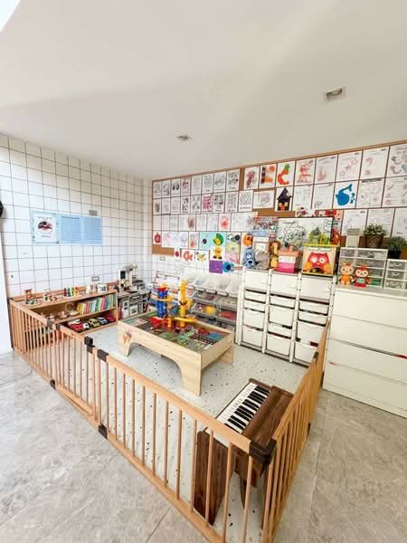 Luxury 4-Storey Townhome for Rent & Sale – Chokchai 4, Satriwit 2, Bangkok, Lat Phrao, Bangkok, 3 Bedrooms, 385 sqm, Townhouse For Rent, by Pudis Chitrungsakorn, 500446072 - DDproperty.com