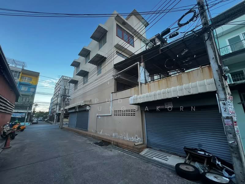 4-Storey Commercial Building for Rent – Chokchai 4, Lat Phrao, Bangkok, Lat Phrao, Lat Phrao, Bangkok, , 198 sqm, Shophouse For Rent, by Pudis Chitrungsakorn, 500446077 - DDproperty.com